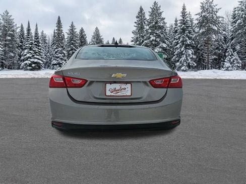 Used 2022 Chevrolet Malibu LS image 4