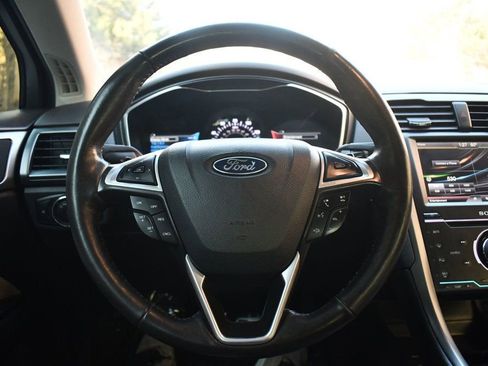 Used 2015 Ford Fusion Titanium image 13