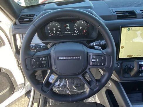 New 2026 Land Rover Defender 110 V8 image 7