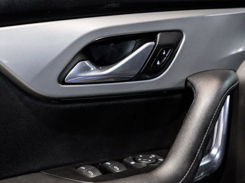 Used 2019 Chevrolet Blazer LT image 48