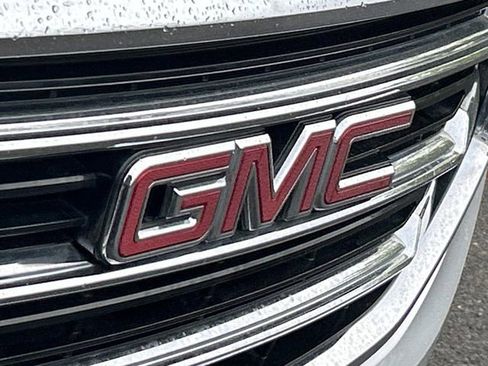 Used 2020 GMC Terrain SLT AWD/4WD image 11