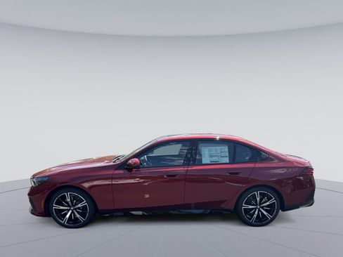 New 2026 BMW 530i xDrive w/ M Sport Package image 8