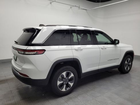 Used 2022 Jeep Grand Cherokee Limited 4xe w/ Luxury Tech Group II image 10