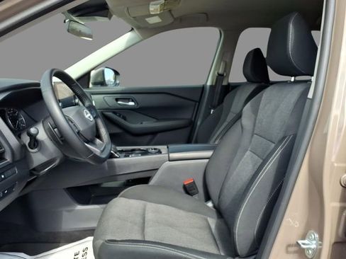 Used 2025 Nissan Rogue SV image 20