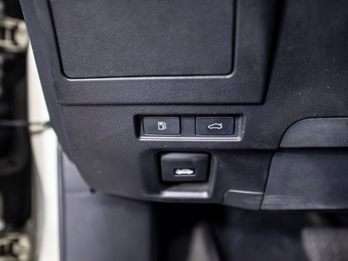 Used 2022 Lexus ES 300h w/ Premium Package FWD image 35