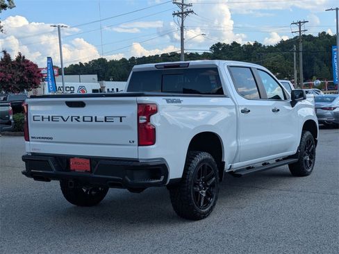 Used 2025 Chevrolet Silverado 1500 LT Trail Boss w/ Convenience Package II image 8