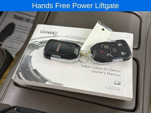 Used 2017 GMC Yukon XL Denali w/ Open Road Package image 28