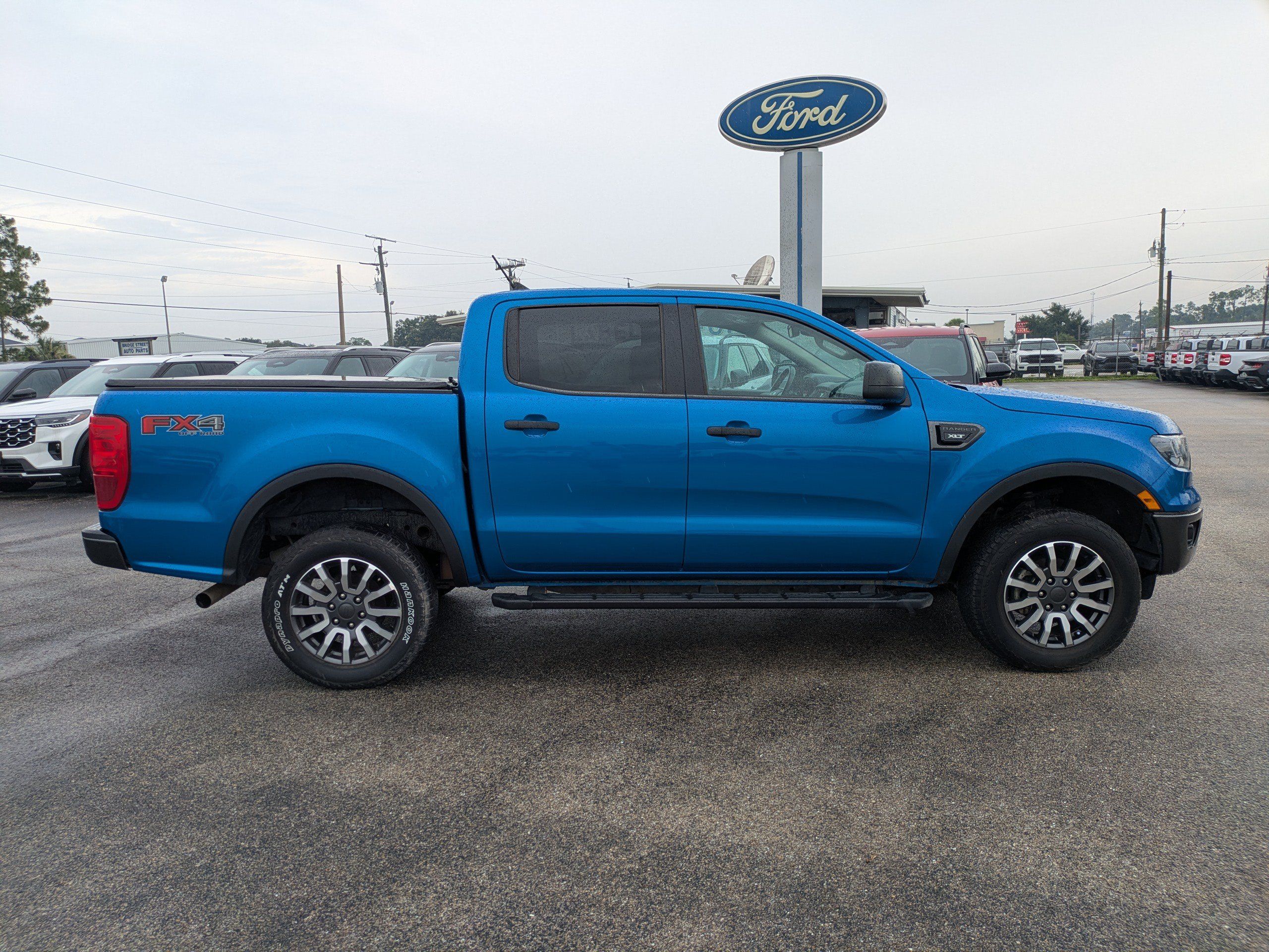 Used 2022 Ford Ranger XLT w/ Equipment Group 302A High AWD/4WD image 3