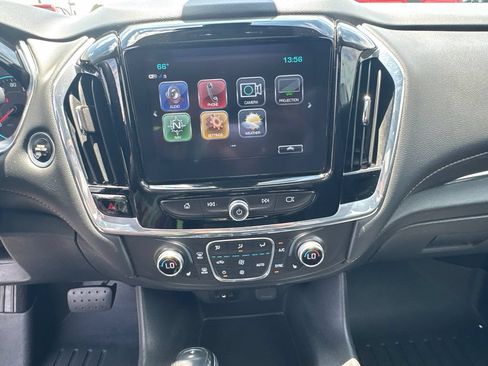 Used 2018 Chevrolet Traverse LT FWD image 29