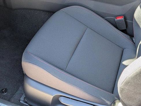 New 2026 Toyota Prius SE image 4