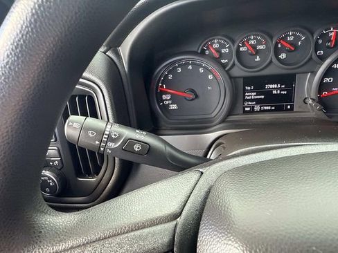 Used 2022 Chevrolet Silverado 1500 Custom image 39