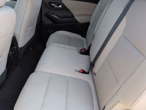 Used 2023 Chevrolet Traverse LS FWD image 19