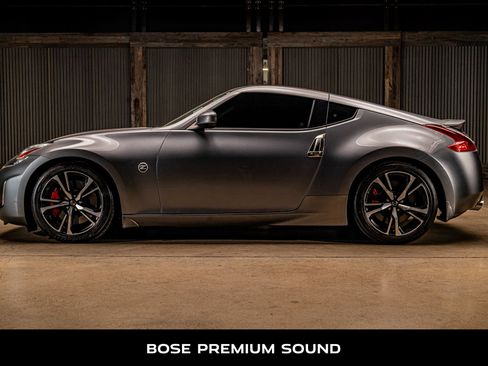 Used 2018 Nissan 370Z Coupe RWD image 5