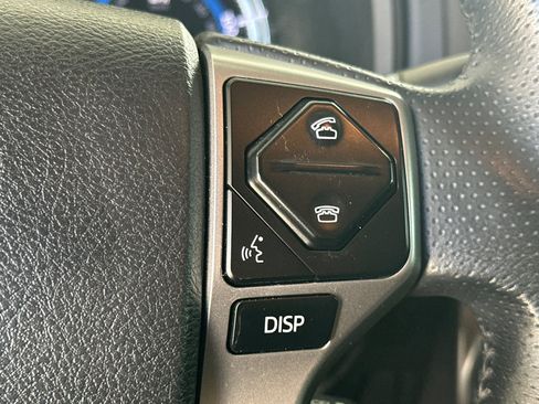 Used 2019 Toyota 4Runner SR5 AWD/4WD image 28