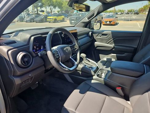 Used 2026 Chevrolet Colorado Trail Boss AWD/4WD image 14