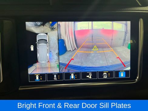 Used 2021 GMC Yukon XL Denali image 27