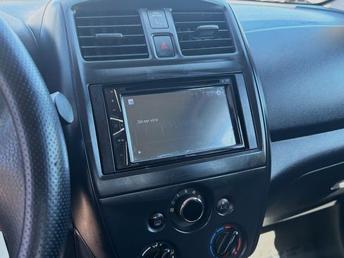 Used 2015 Nissan Versa S Plus image 10