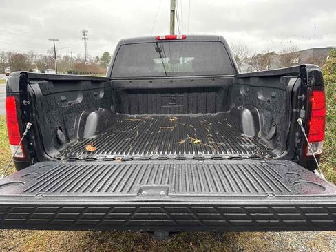 Used 2010 GMC Sierra 1500 Denali image 15