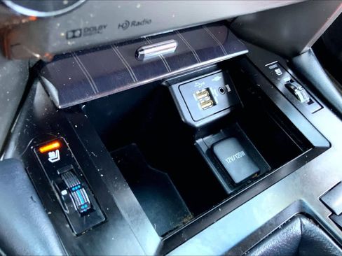 Used 2020 Lexus GX 460 Premium w/ Premium Package image 33