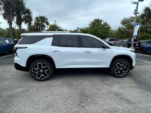New 2026 Chevrolet Traverse High Country FWD image 8
