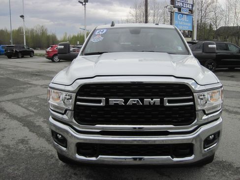 Used 2024 RAM 3500 Big Horn AWD/4WD image 2