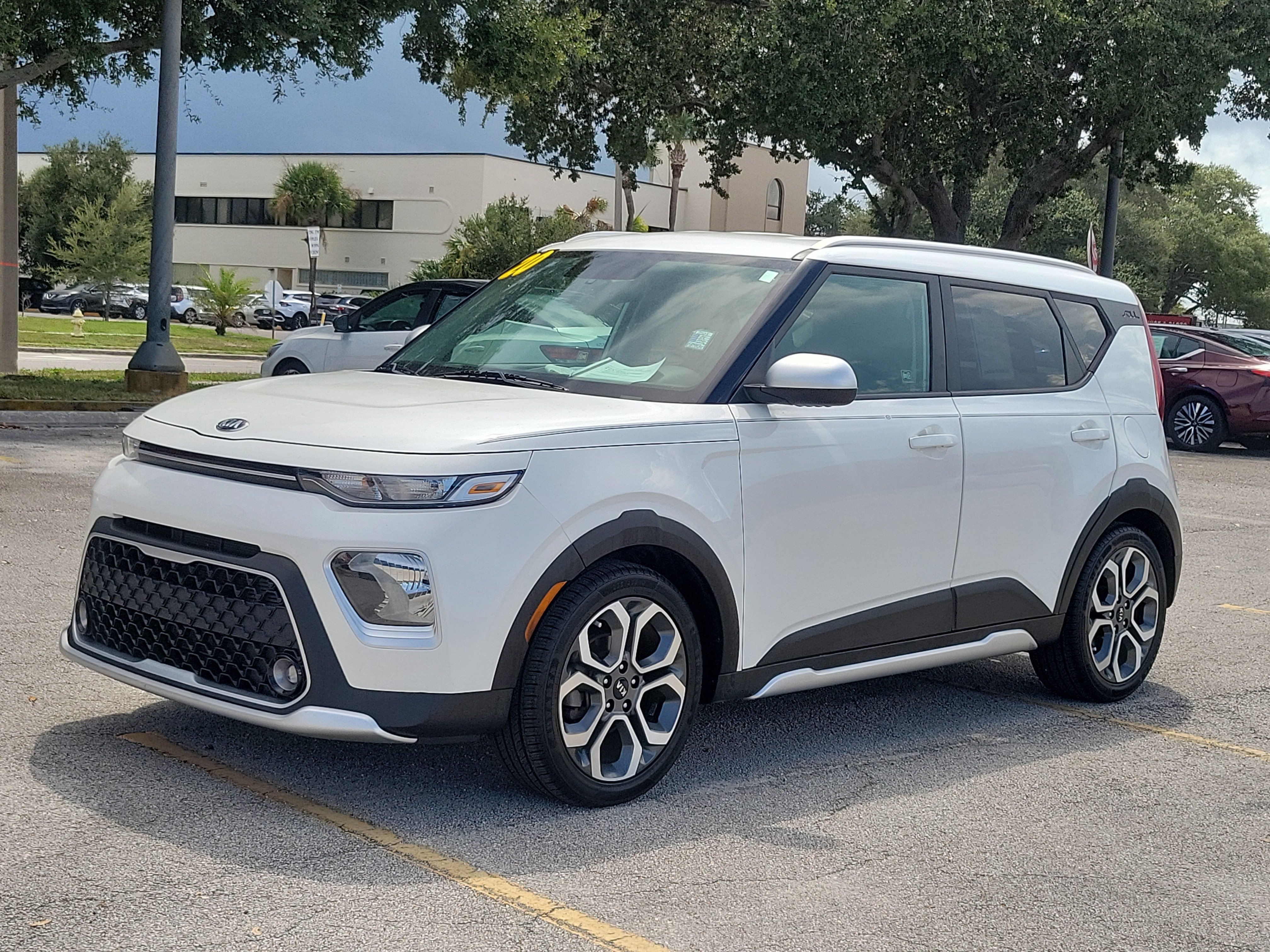 Used 2020 Kia Soul X-Line FWD image 2