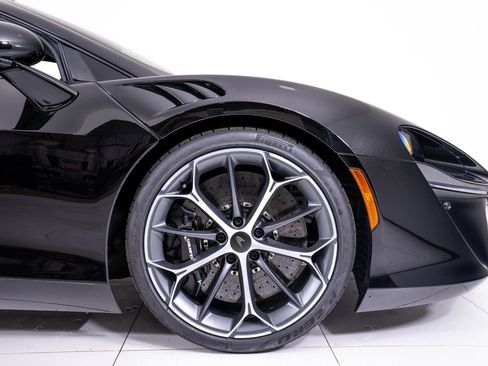 New 2026 McLaren Artura RWD image 15