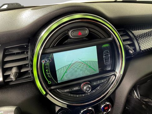 Used 2018 MINI Cooper S FWD image 14