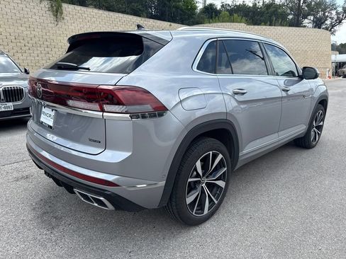 Used 2025 Volkswagen Atlas Cross Sport SEL Premium R-Line AWD/4WD image 6