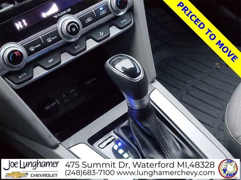 Used 2020 Hyundai Elantra SEL image 15