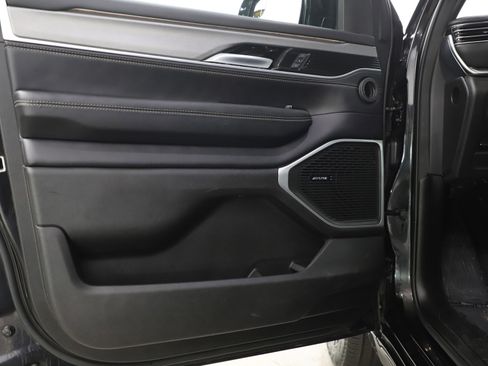 Used 2024 Jeep Wagoneer Series II image 22