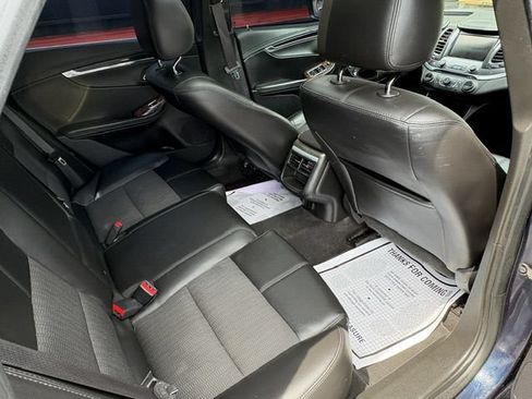 Used 2015 Chevrolet Impala LT w/ Convenience Package FWD image 20