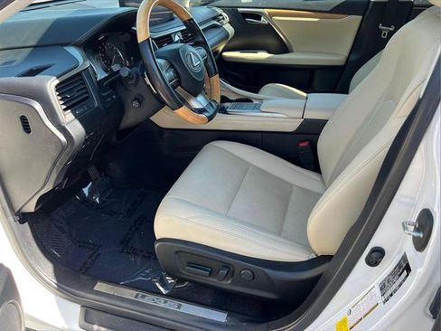 Certified 2022 Lexus RX 350L FWD w/ Premium Package image 10