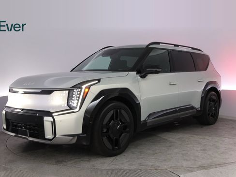 Used 2024 Kia EV9 GT-Line AWD/4WD image 2