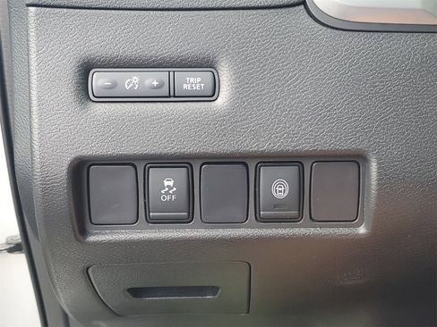 Used 2023 Nissan Murano SV image 20