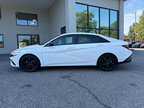 Used 2026 Hyundai Elantra Sport FWD image 5