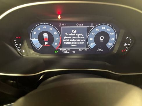 Used 2020 Audi Q3 2.0T Premium Plus w/ Premium Plus Package image 17