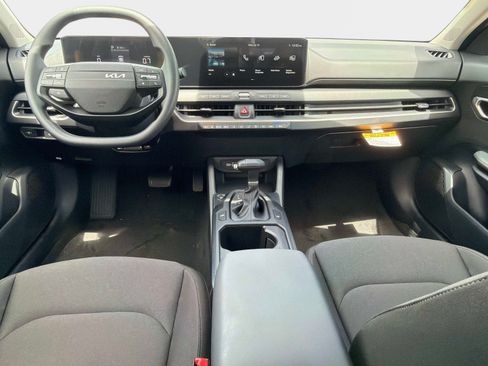 New 2026 Kia K4 FWD image 12