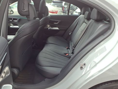 Used 2026 Mercedes-Benz E 350 4MATIC Sedan image 19