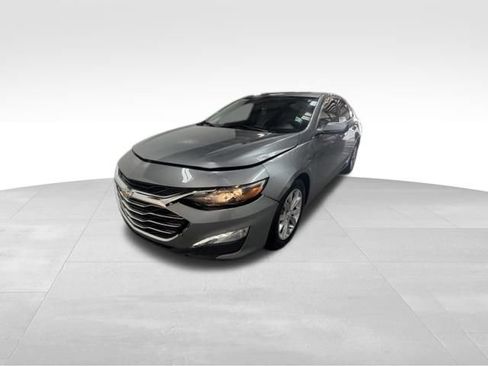 Used 2024 Chevrolet Malibu LT FWD image 2