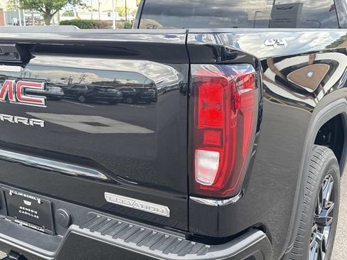 Used 2024 GMC Sierra 1500 Elevation AWD/4WD image 8