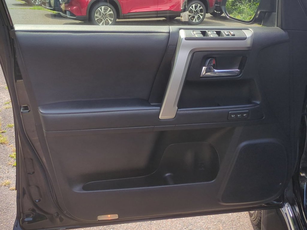 Used 2024 Toyota 4Runner Limited AWD/4WD image 11