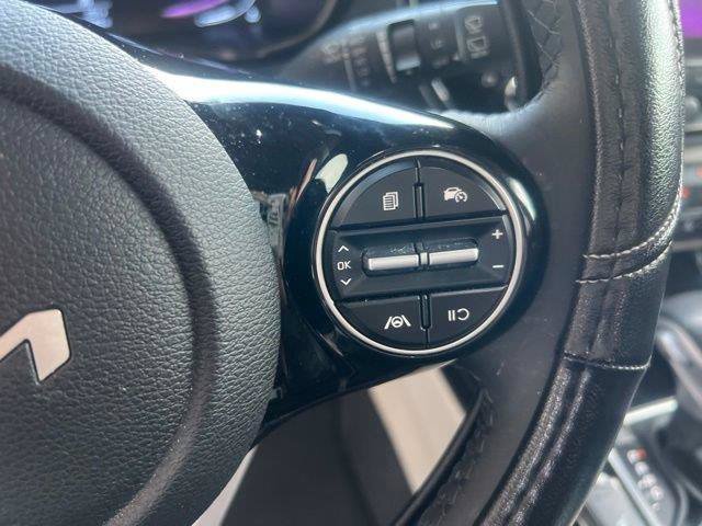 Used 2024 Kia Soul EX FWD image 17