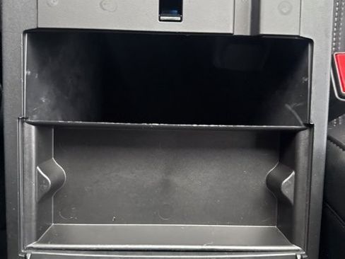 Certified 2023 Ford Explorer XLT w/ Equipment Group 202A image 36