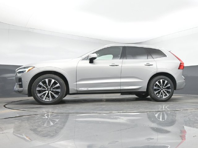 Used 2023 Volvo XC60 B5 Plus w/ Climate Package AWD/4WD image 39
