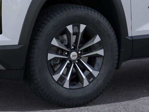 New 2026 Chevrolet Equinox LT w/ Convenience Package II image 9