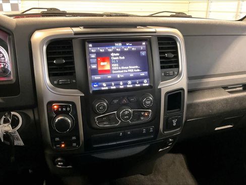Used 2019 RAM 1500 Big Horn image 37