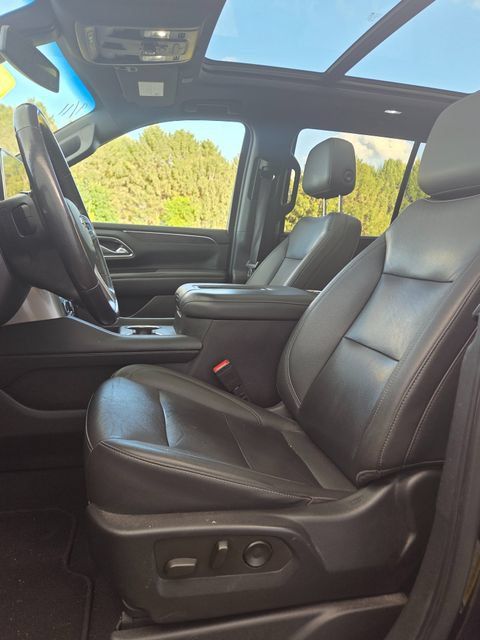 Used 2022 Chevrolet Tahoe LT w/ LT Signature Package AWD/4WD image 7