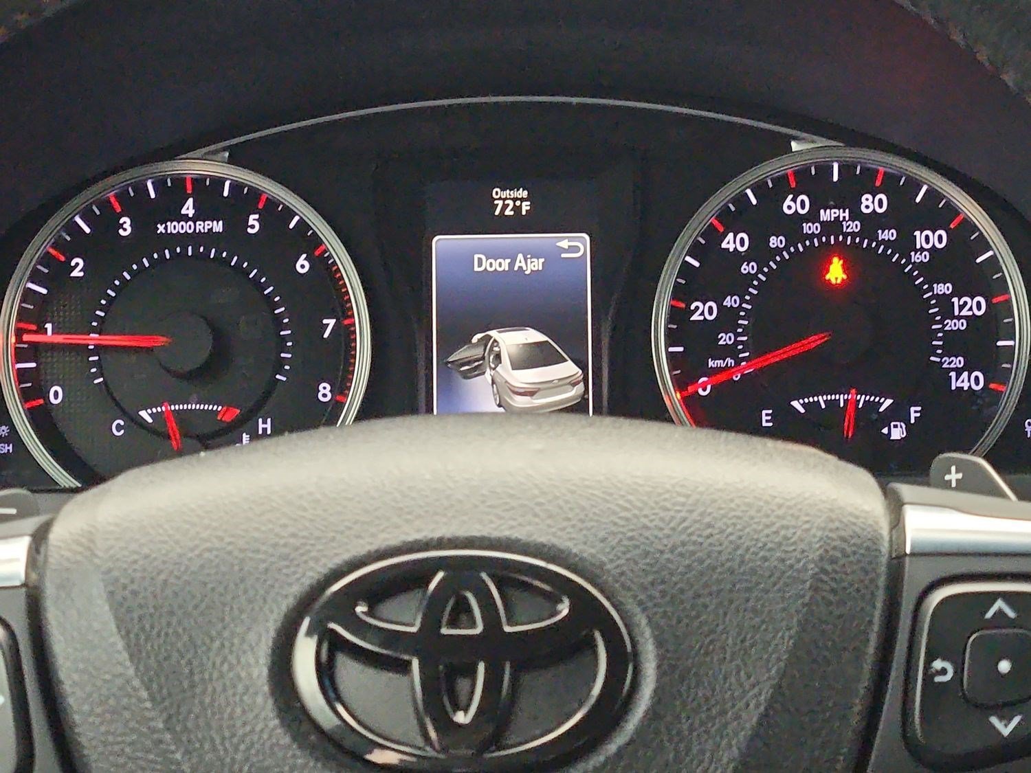 Used 2017 Toyota Camry SE FWD image 14