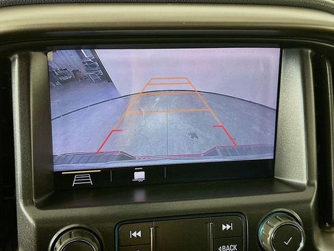 Used 2019 Chevrolet Colorado Z71 AWD/4WD image 19